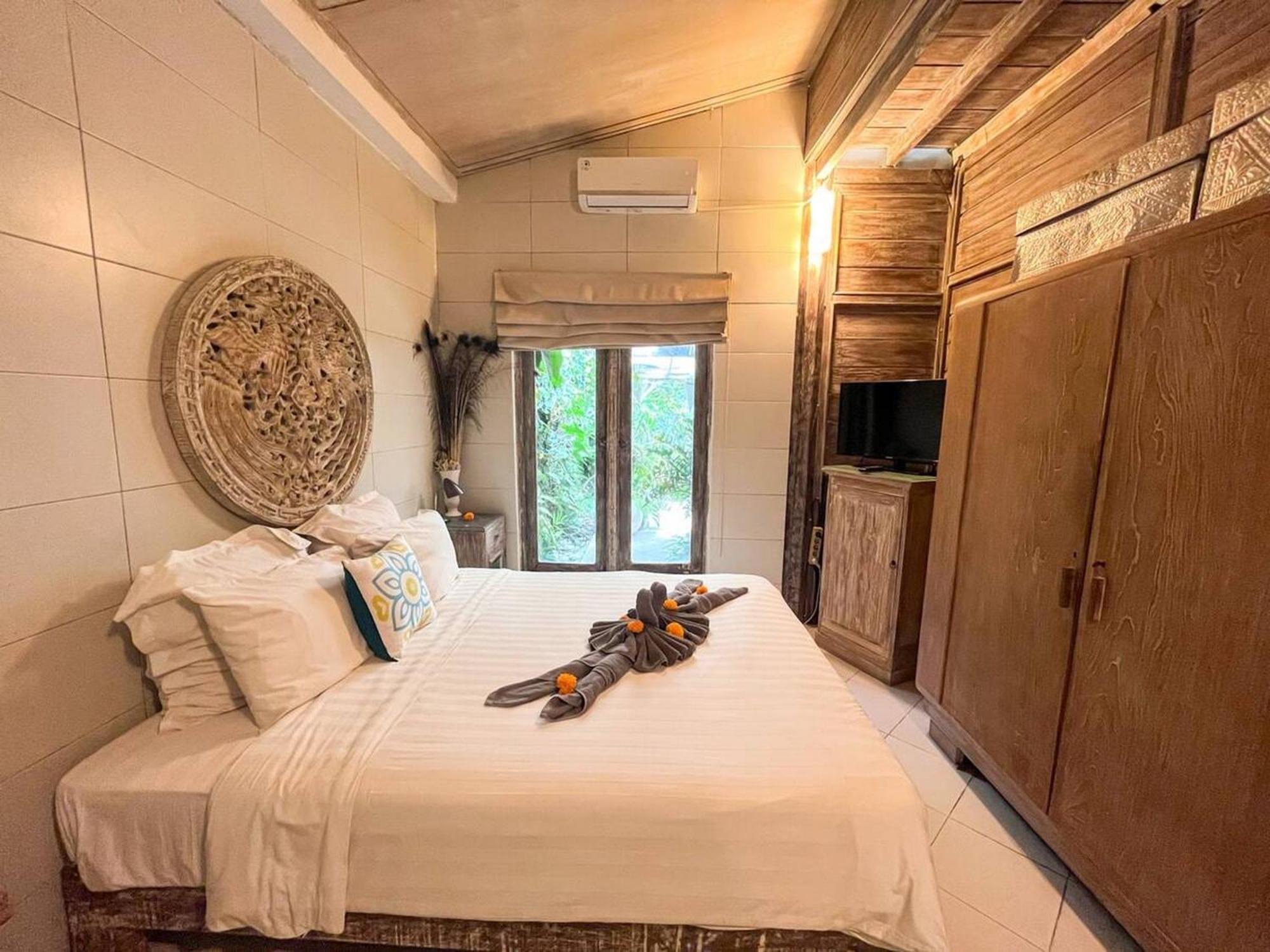 Wonder Villa, Close To The Main Strip Of * Seminyak (Bali)