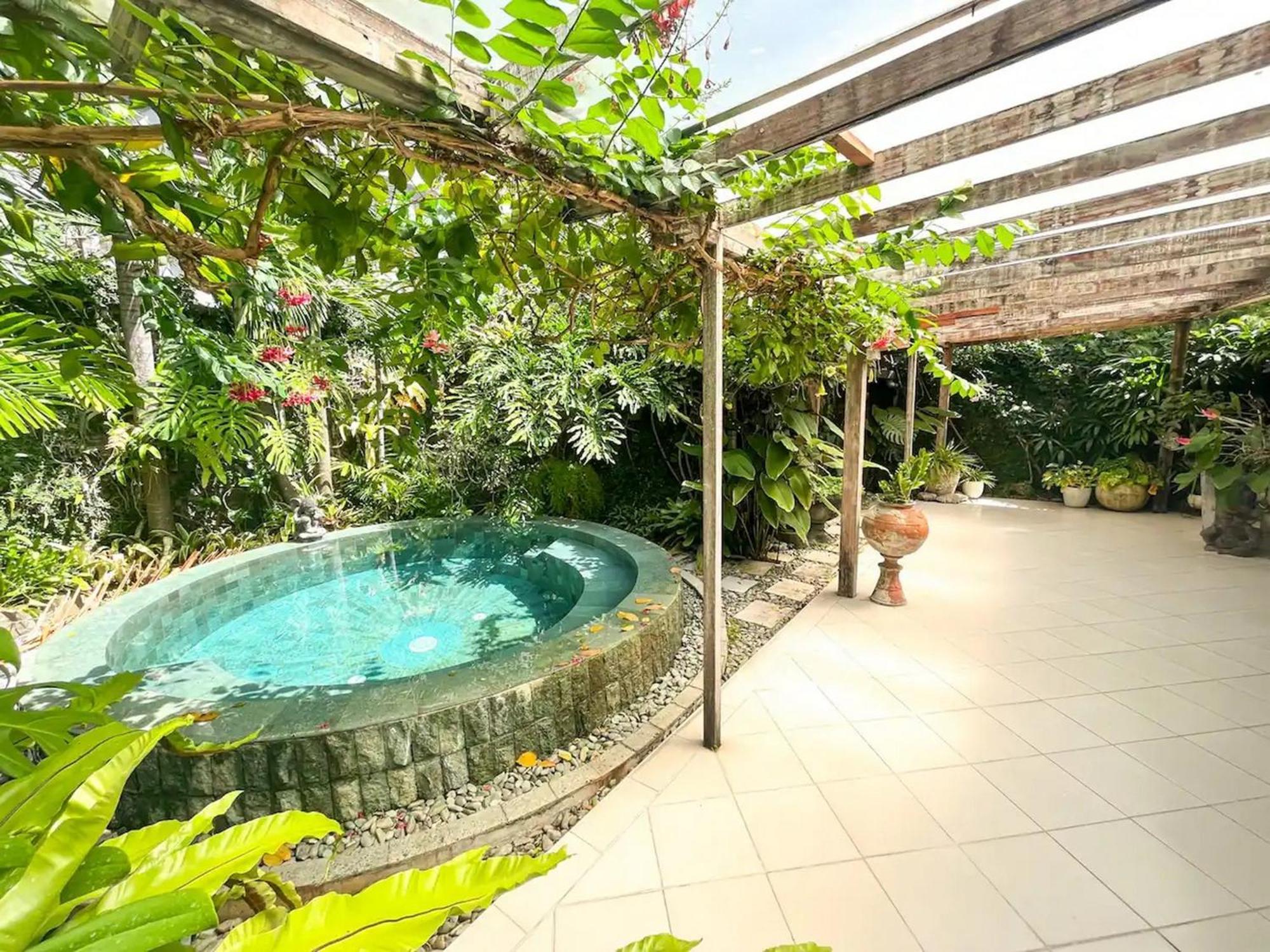 Wonder Villa, Close To The Main Strip Of Seminyak (Bali)